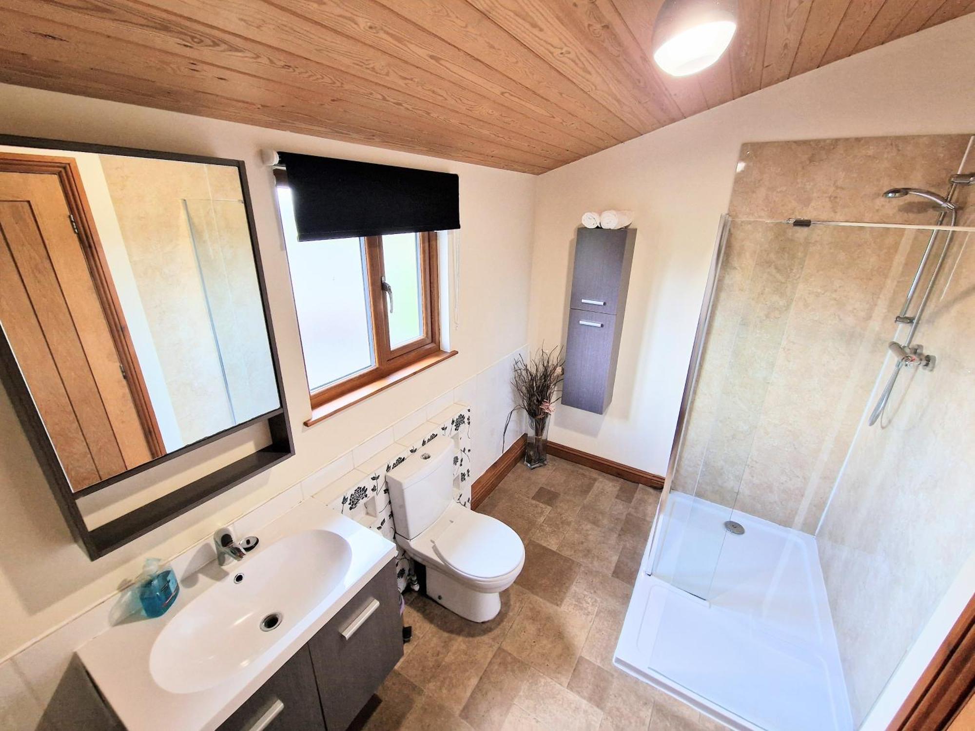 Ochil 8 With Private Hot Tub - Fife - Loch Leven - Lomond Hills Villa Kelty Dış mekan fotoğraf