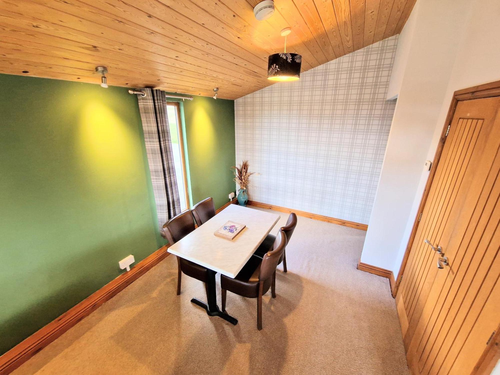 Ochil 8 With Private Hot Tub - Fife - Loch Leven - Lomond Hills Villa Kelty Dış mekan fotoğraf